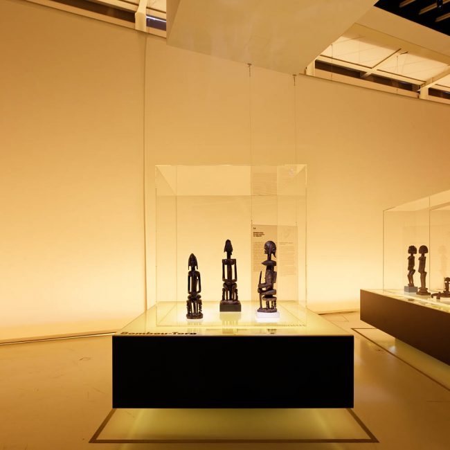 Dogon, Musée du Quai Branly, Projectiles, Paris, 2011